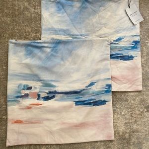 NWT. Pair of West Elm Pillowcases 20x20